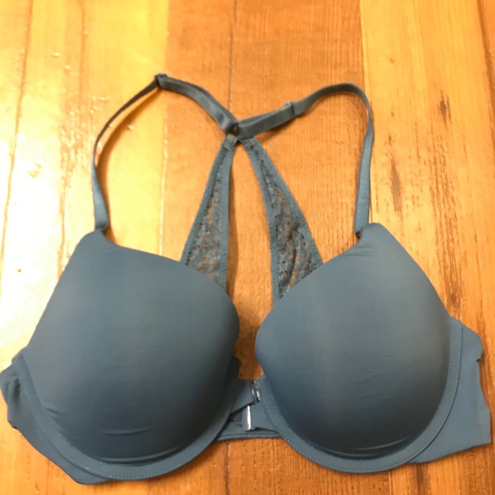 Victoria’s Secret push up bra 34D